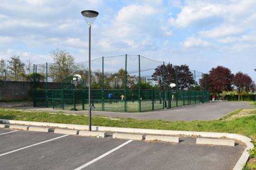 Square des Cent Arpents