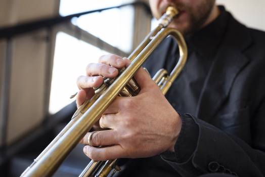 homme trompette