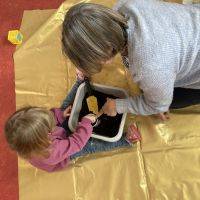 Relais Petite Enfance : Activité jardinage - semis en mars 2023