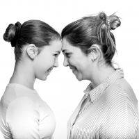 Photo en duo mère-fille AU STUDIO