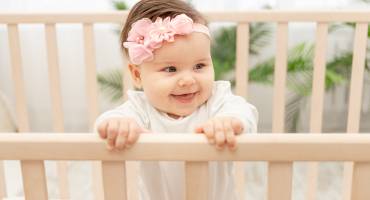 enfant à la crèche