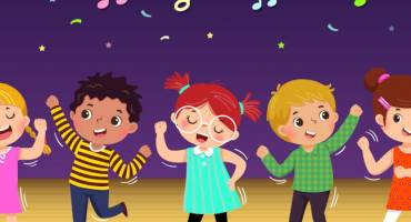 enfants en cours d'éveil de musique et de danse