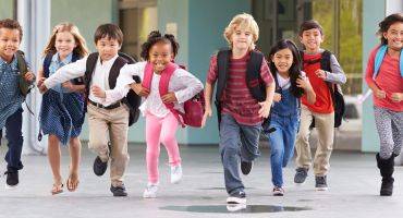 Enfants scolaires maternelles